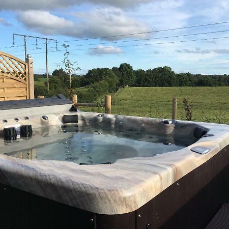 Arvalee Retreat With Outdoor Hottub Bed & Breakfast Omagh Bagian luar foto