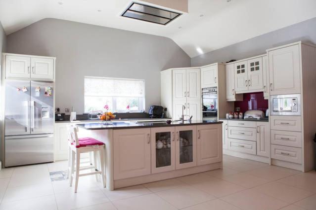 Arvalee Retreat With Outdoor Hottub Bed & Breakfast Omagh Bagian luar foto