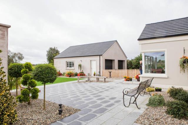 Arvalee Retreat With Outdoor Hottub Bed & Breakfast Omagh Bagian luar foto