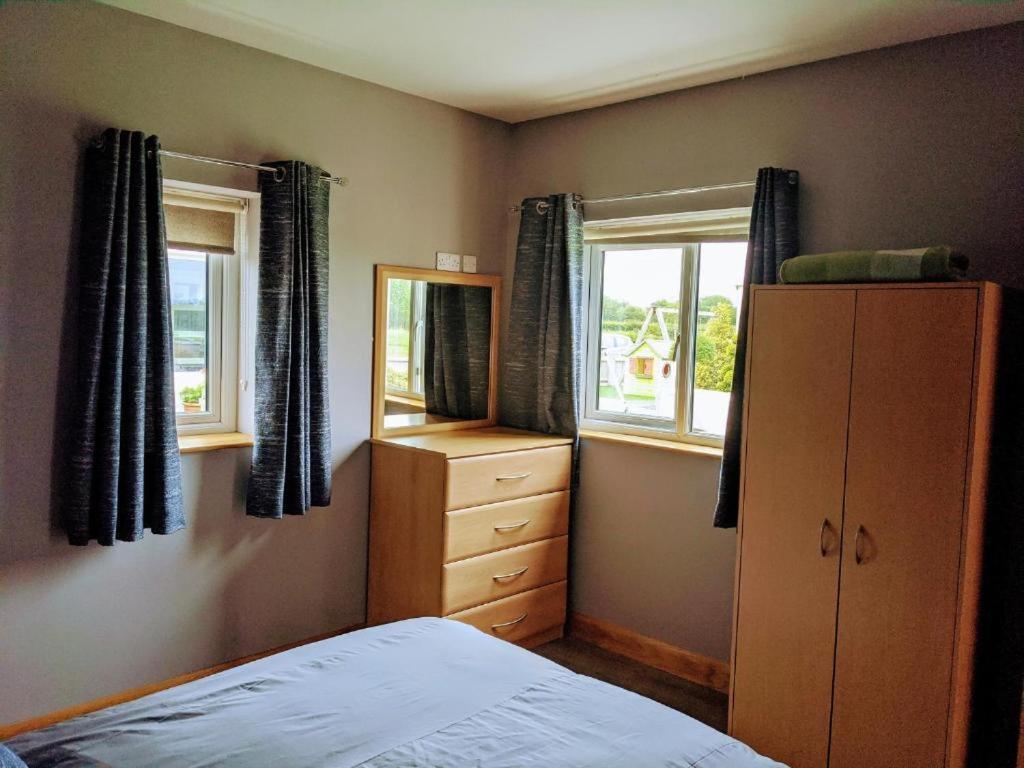 Arvalee Retreat With Outdoor Hottub Bed & Breakfast Omagh Bagian luar foto