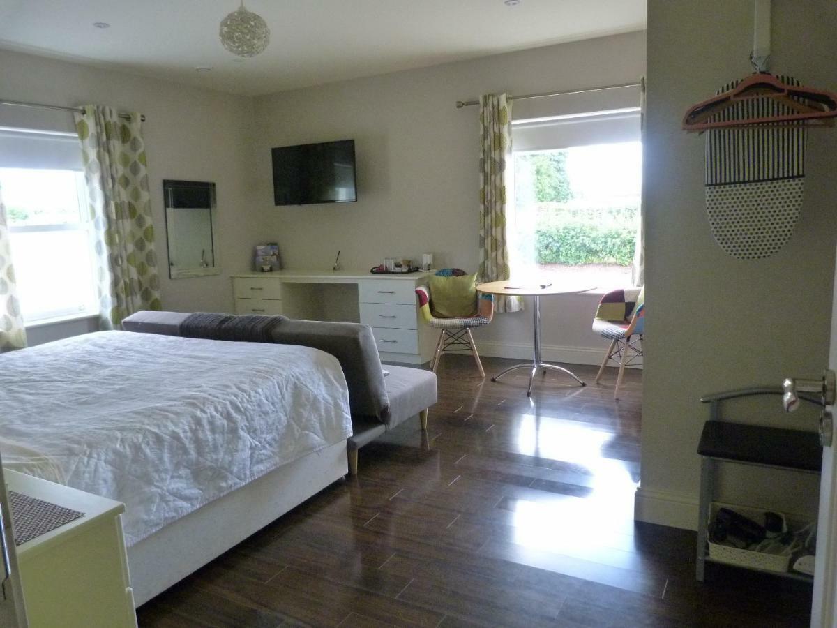 Arvalee Retreat With Outdoor Hottub Bed & Breakfast Omagh Bagian luar foto
