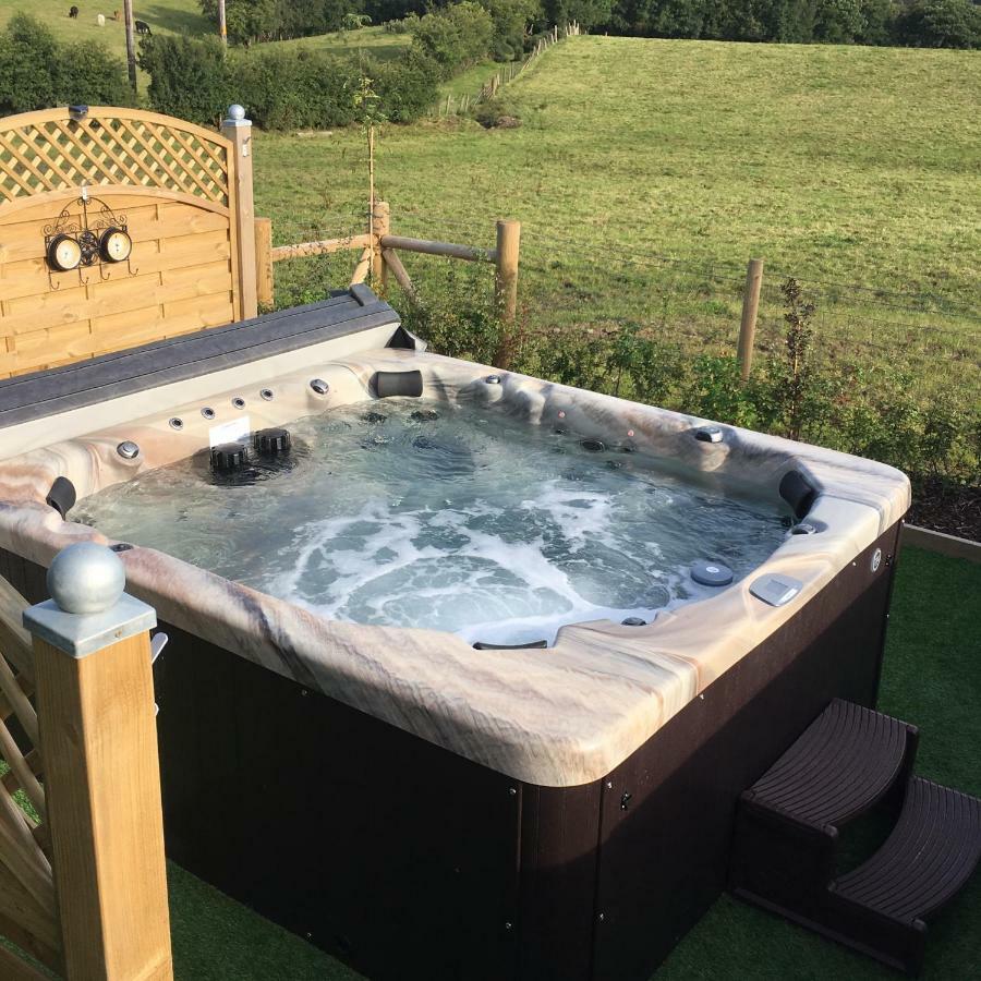 Arvalee Retreat With Outdoor Hottub Bed & Breakfast Omagh Bagian luar foto